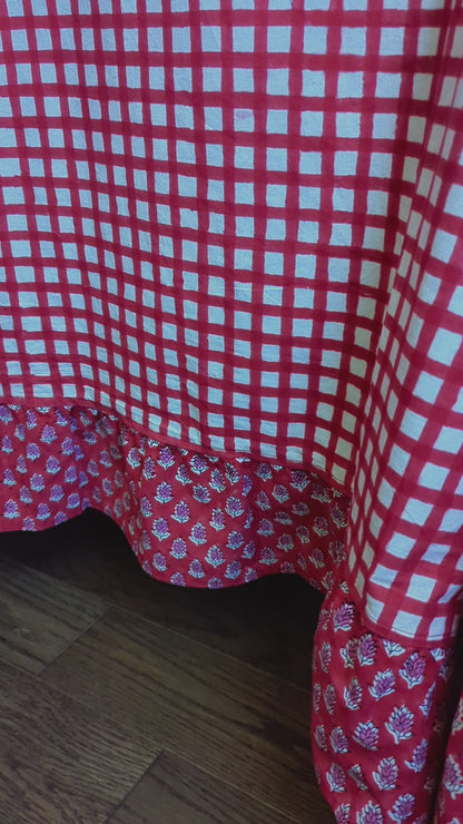 Frilled Red Gingham Table Cloth and Napkin Set